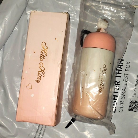 Hello Kitty Thermos NIB - Picture 4 of 11